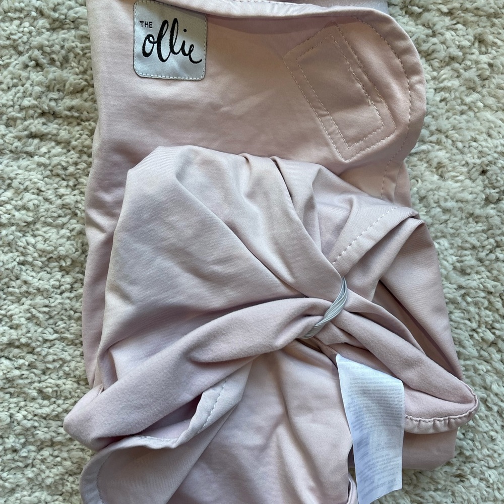Ollie Baby Swaddle in Soft Pink